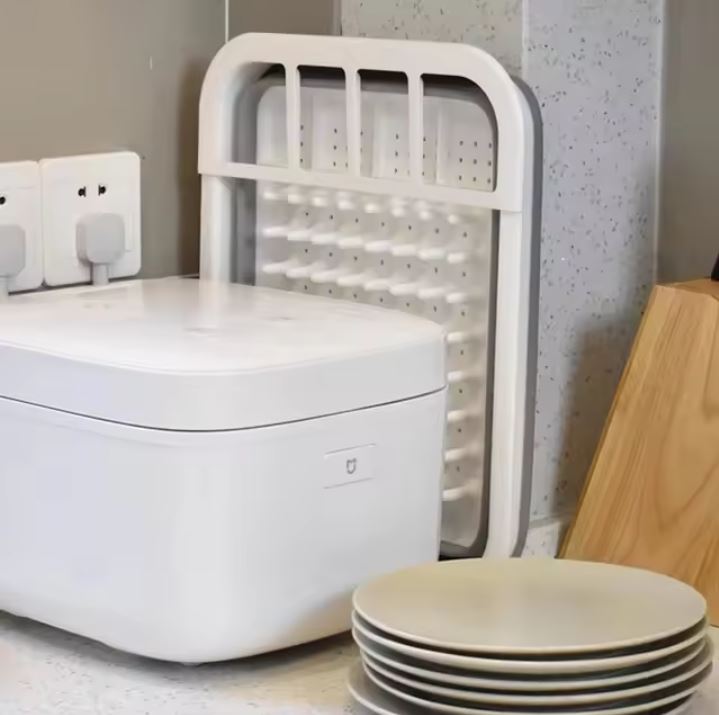 Uscător Pliabil pentru Vase și Tacâmuri cu Picurător – Silicon Premium, Alb/Gri, Compact 36×30.5 cm – Ideal Bucătărie, Camping & Călătorii