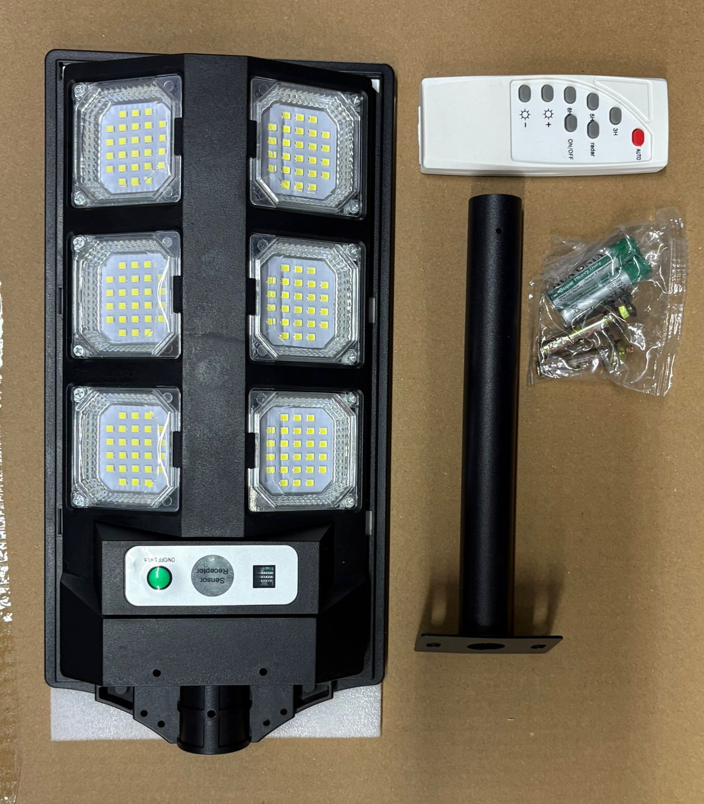 Lampă Solară Stradală 50W cu Panou Solar și Telecomandă – LED Exterior IP66, Senzor Mișcare și Lumină