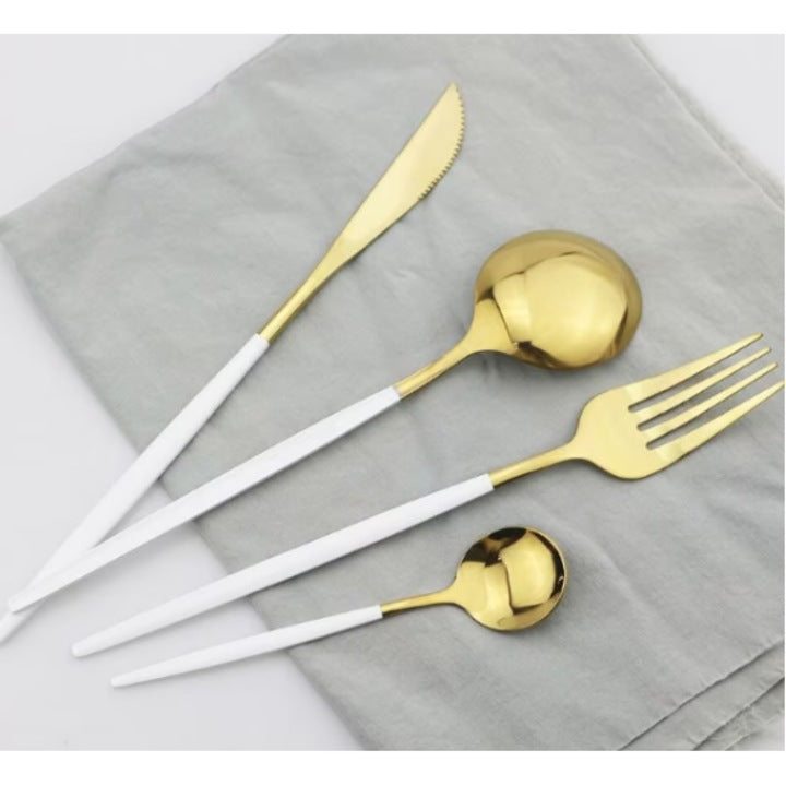 Set Tacâmuri 24 Piese Alb cu Auriu – Oțel Inoxidabil, Finisaj Lucios, Suport Depozitare, Design Elegant pentru Masă Modernă